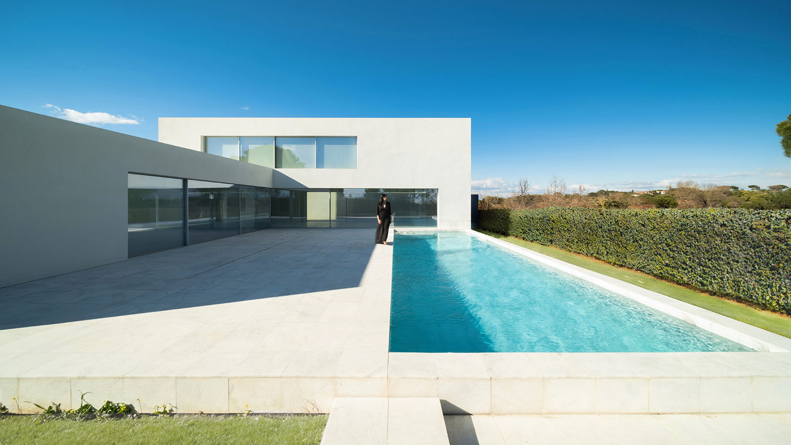 "Alamo House Fran Silvestre Arquitectos indiaartndesign"