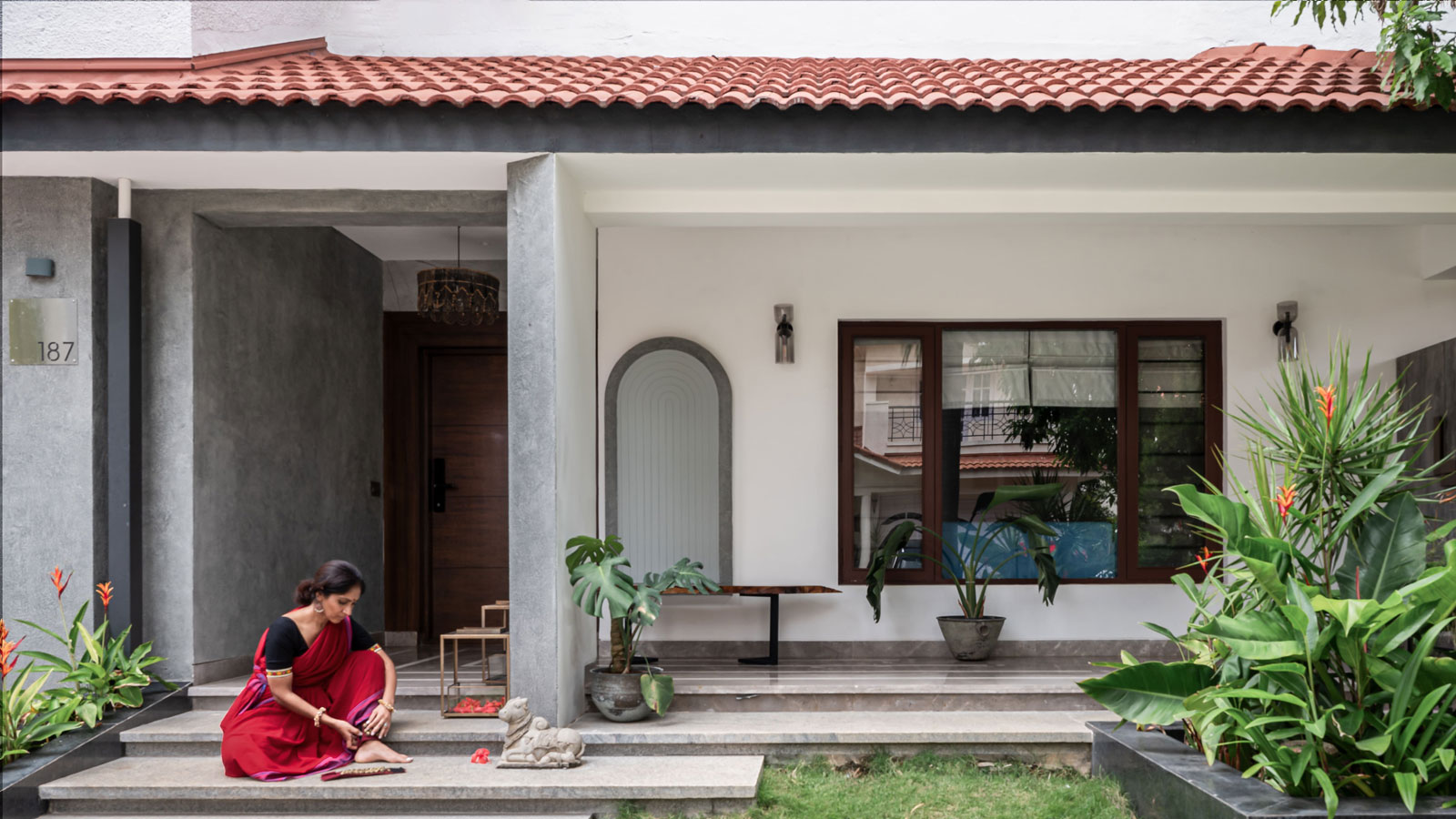 A Bharatnatyam Dancer’s Artistic Haven | Chestnut Storeys